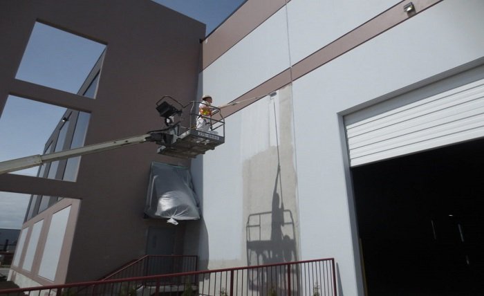 Why Only a Professional Exterior Painting Company Can Handle Your Commercial Building Project in Melbourne, FL